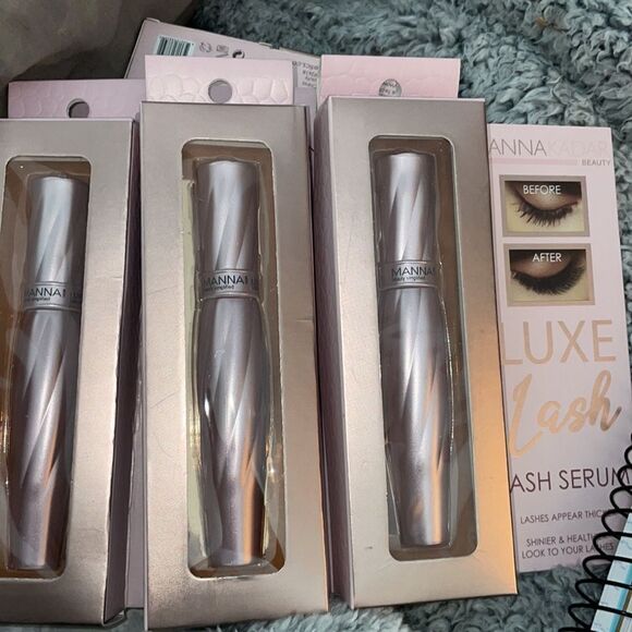 NIB 49.09 MANNA KARDA LUXE LASH SERUM - Picture 2 of 3